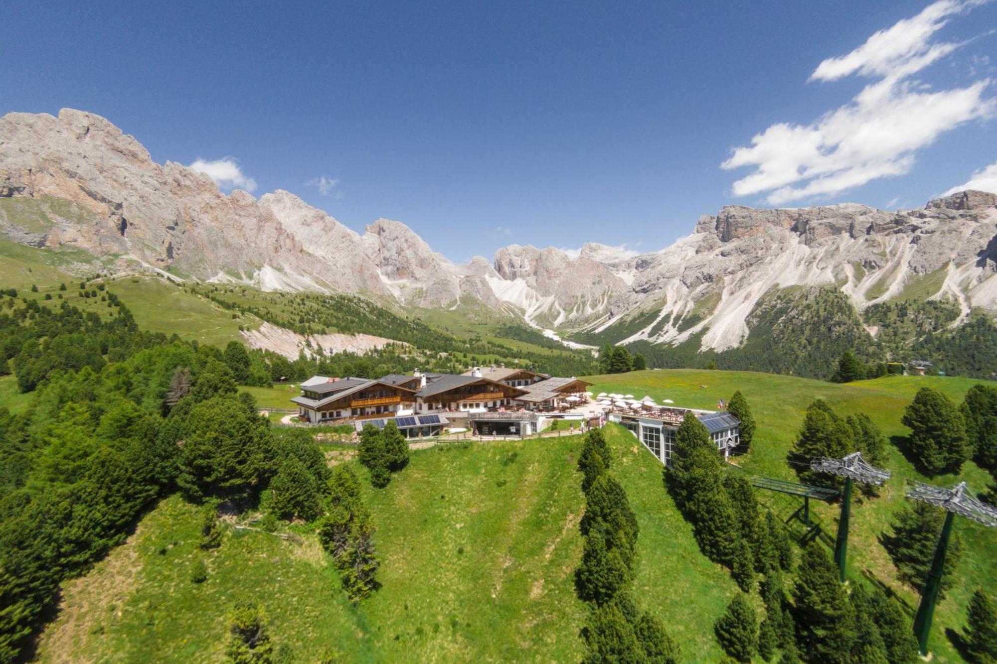 Almhotel Col Raiser Santa Cristina Val Gardena Esterno foto