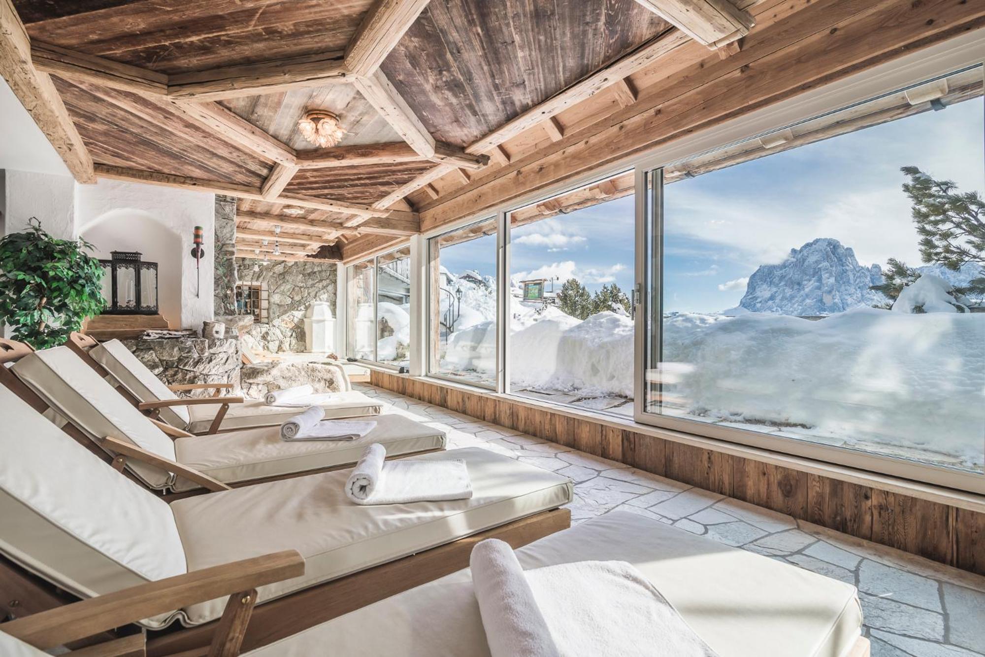 Almhotel Col Raiser Santa Cristina Val Gardena Esterno foto