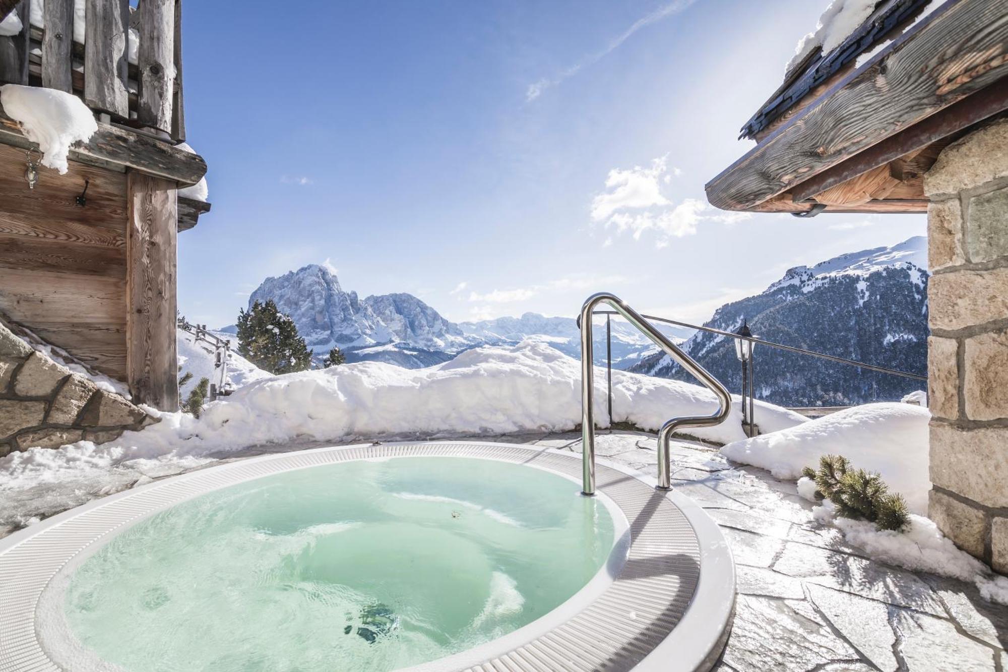 Almhotel Col Raiser Santa Cristina Val Gardena Esterno foto